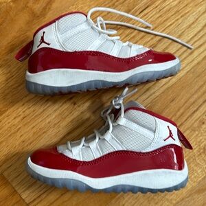 Jordan 11 retro toddler size 9c